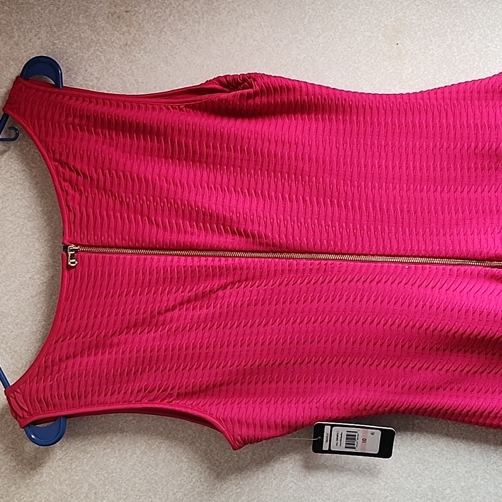 NWT Guess Dress - Picture 3 of 5